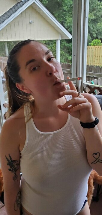 emmacantquit / https: Nude Leaks OnlyFans Photo 5