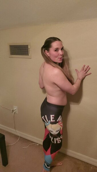 emmacantquit / https: Nude Leaks OnlyFans Photo 29