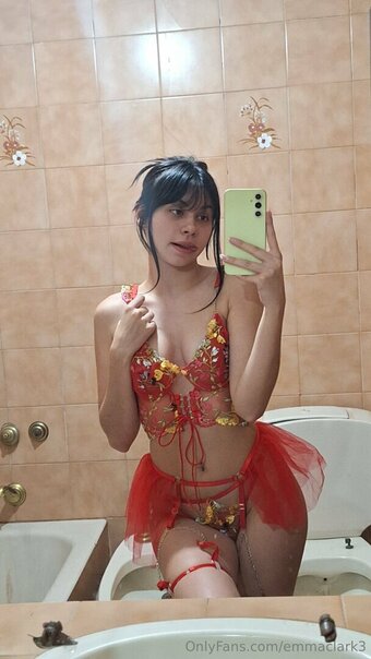 emmaclark3 Nude Leaks Photo 4