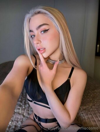 emmacosmo Nude Leaks Photo 9