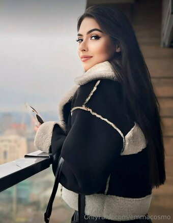 emmacosmo Nude Leaks Photo 12