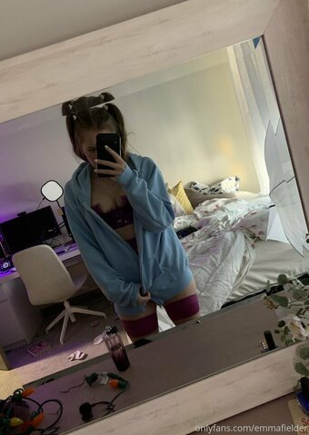 emmafielder Nude Leaks Photo 29