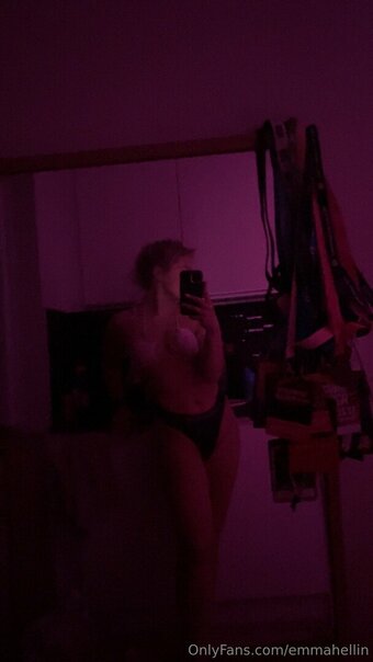 emmahellin Nude Leaks Photo 4