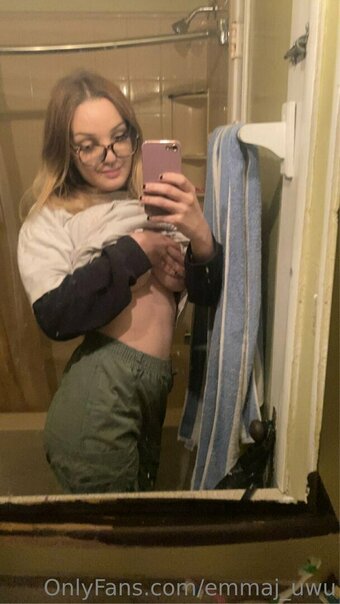emmaj_uwu Nude Leaks Photo 2