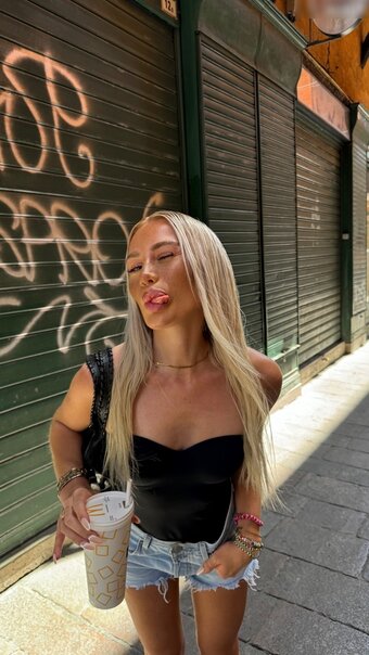 emmalilkendeyy Nude Leaks Photo 4