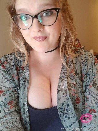 emmalilly / https: / theemmalilly Nude Leaks OnlyFans Photo 27