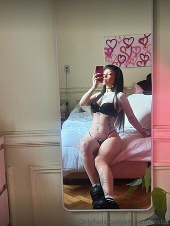 emmamonster / emalatinaa Nude Leaks OnlyFans Photo 3