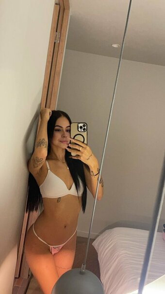 emmapetitee / emmaswecute Nude Leaks OnlyFans Photo 1