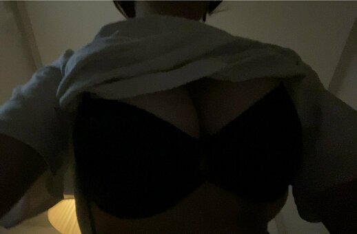 Emmasends / Em_f53 / emmyspeens Nude Leaks OnlyFans Photo 1