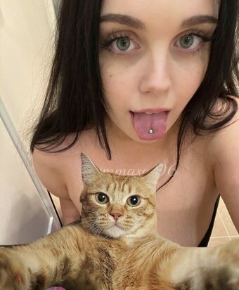 emmaxox06 / tiddyfuccemma Nude Leaks Photo 6