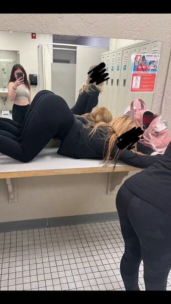 Emmy Moore / emilymooreok / emmymooreee / sxemmy Nude Leaks OnlyFans Photo 5