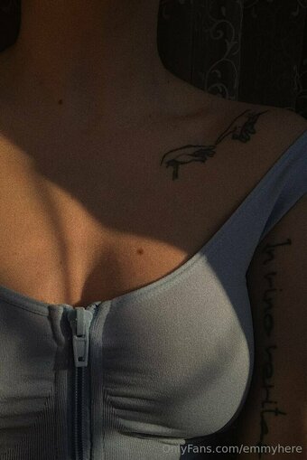 emmyhere Nude Leaks Photo 10
