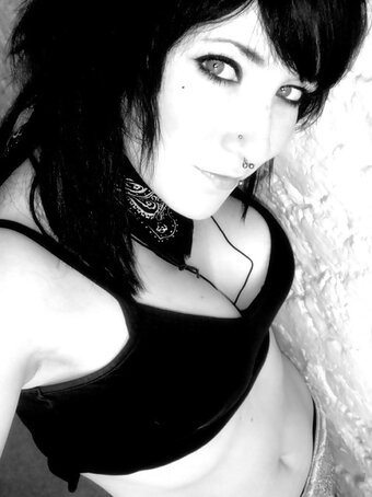 Emo Amy / emo.spicegirl / emosox Nude Leaks OnlyFans Photo 8