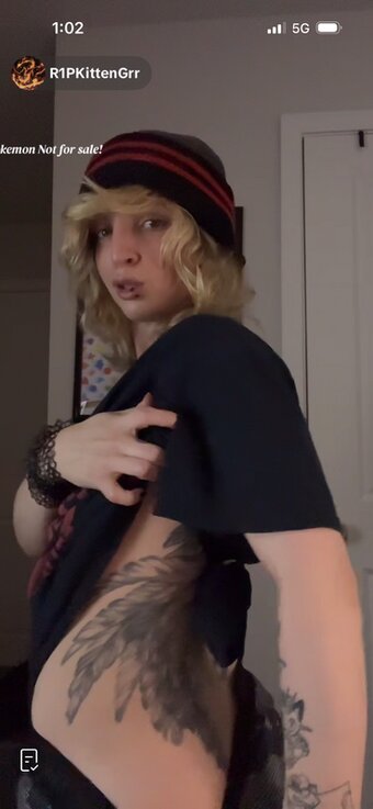 emo.eevee / r1pkittengrr Nude Leaks Photo 5