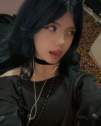 emoassyrian Nude Leaks Photo 1