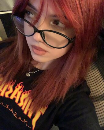 emoassyrian Nude Leaks Photo 2