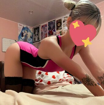 emoassyrian Nude Leaks Photo 19