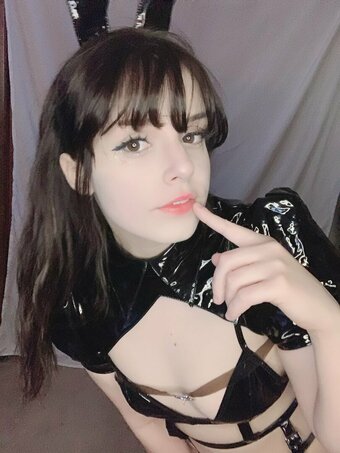 Emory / emoryuniversity / gurochaann / gurochann Nude Leaks OnlyFans Photo 4