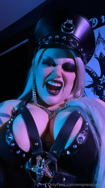 empressovhell Nude Leaks Photo 14