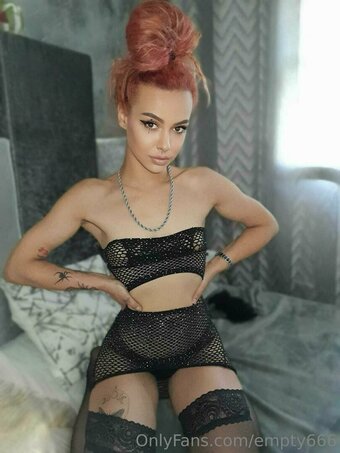empty666 Nude Leaks Photo 29