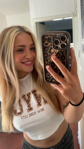 emsideyourmind / https: Nude Leaks Photo 9