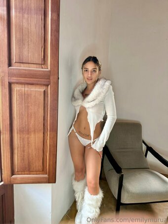 emylee01 Nude Leaks Photo 11