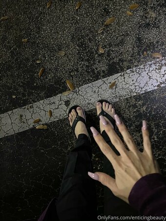 enticingbeauty Nude Leaks Photo 26