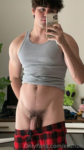 enzhoe Nude Leaks Photo 22