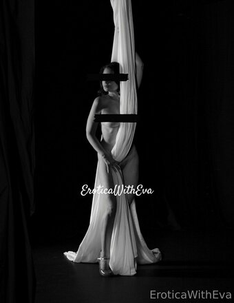 eroticawitheva Nude Leaks Photo 25