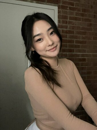 esblee / Esther Lee / esblee2 / goodie_isabelle Nude Leaks OnlyFans Photo 3