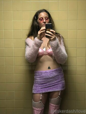 eskerdash Nude Leaks Photo 2