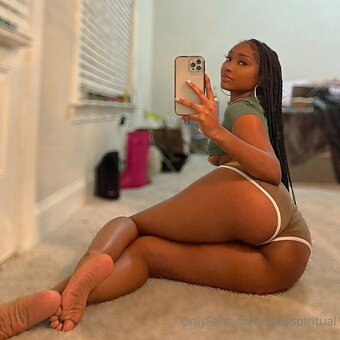 Esnzing Nude Leaks OnlyFans Photo 4