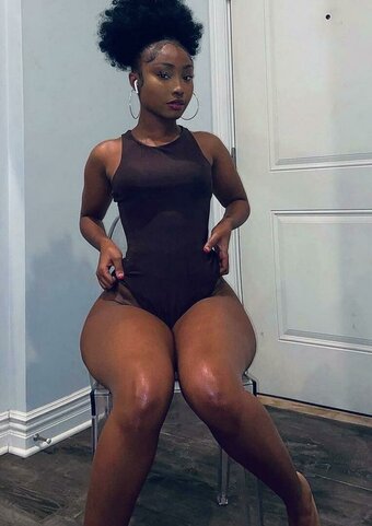 Esnzing Nude Leaks OnlyFans Photo 10