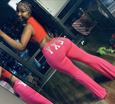 Esnzing Nude Leaks OnlyFans Photo 17