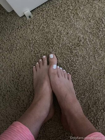 Ess18 / erinsueannee / essess18 / https: Nude Leaks OnlyFans Photo 9