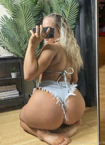 Ess18 / erinsueannee / essess18 / https: Nude Leaks OnlyFans Photo 13