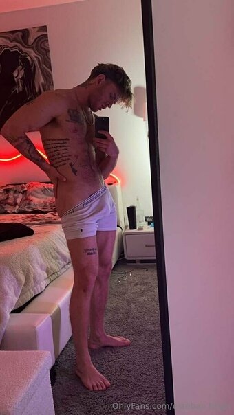 esteban.https Nude Leaks Photo 4