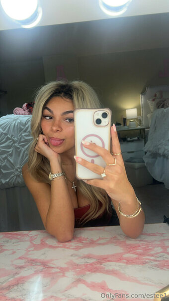 estee1 Nude Leaks Photo 15