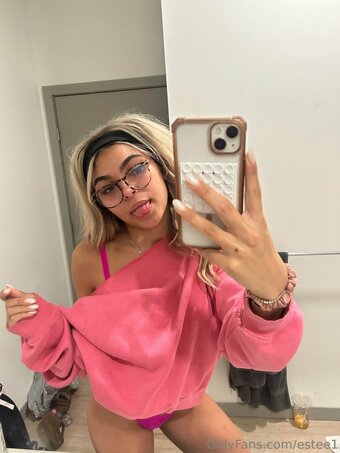 estee1 Nude Leaks Photo 18