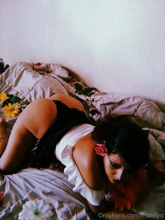 estefyd Nude Leaks Photo 22