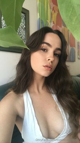 estelle-explores Nude Leaks Photo 8