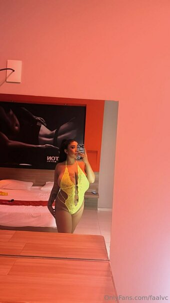 Estephania Alvarez / Fanialvc Nude Leaks OnlyFans Photo 28