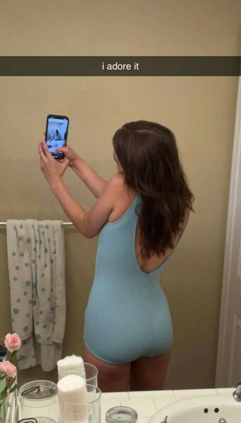 Ester Dobrik / esterrdobrik Nude Leaks Photo 10