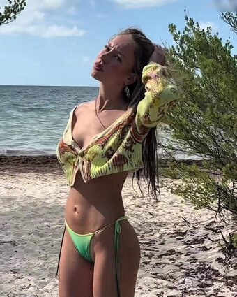 Ester Exposito / ester_exposito Nude Leaks Photo 4