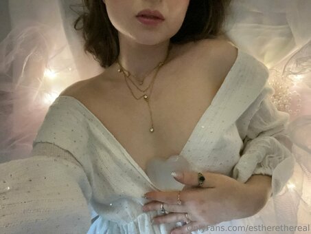 estherethereal Nude Leaks Photo 2