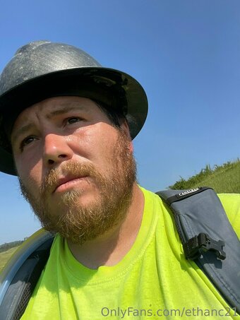 ethanc21 Nude Leaks Photo 22