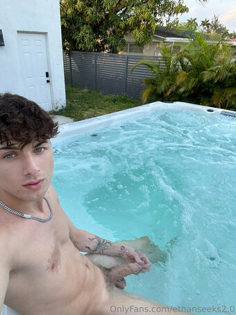 ethanseeks2.0 Nude Leaks Photo 1