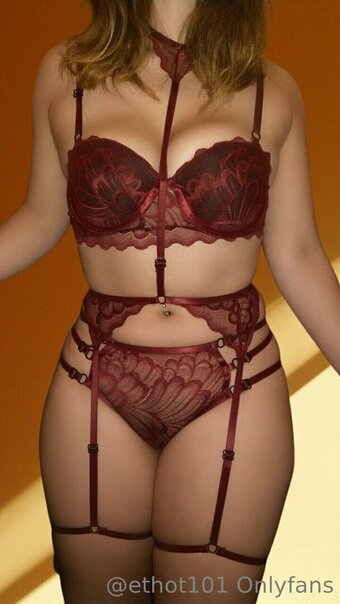 ethot101 Nude Leaks Photo 11