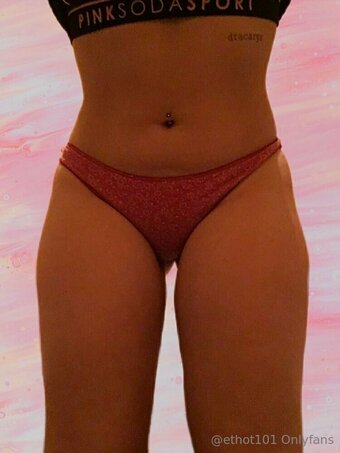 ethot101 Nude Leaks Photo 16