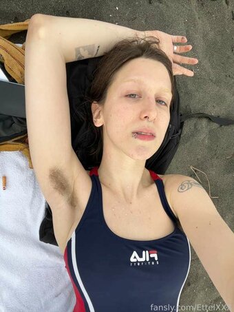 Etty_ / _etty_ Nude Leaks Photo 1